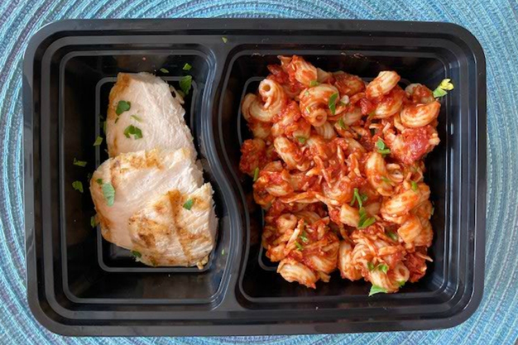 Grilled Chicken Pasta Marinara, a fresh kids meal from Meal Village.