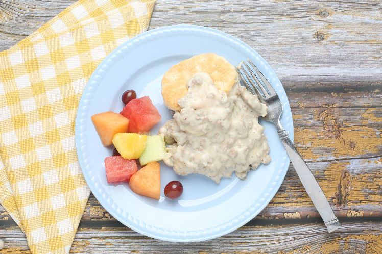 Biscuits and Gravy, a freshly prepared breakfast delivered in Chicagoland by Meal Village